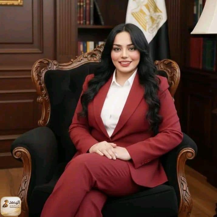 الباحثة في الشؤون السياسية، رينال الشربينى