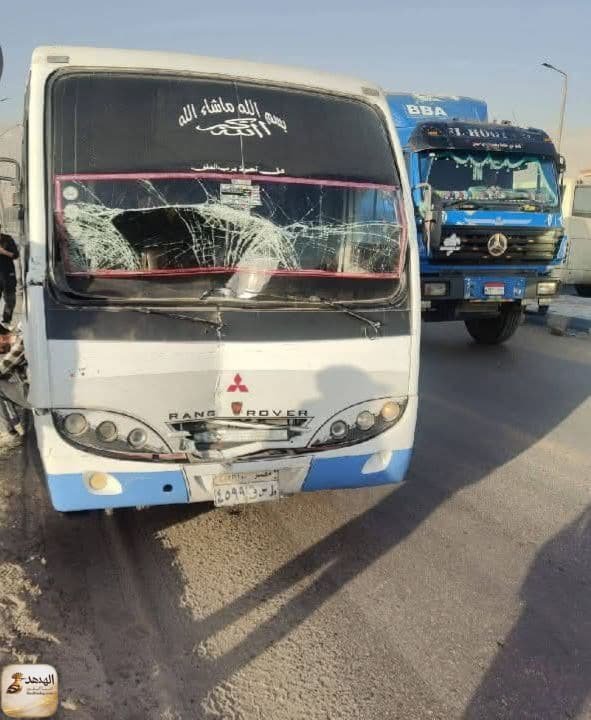 نجاة عمال السويس من حادث طريق السخنة.. تساؤلات حول السلامة المهنية