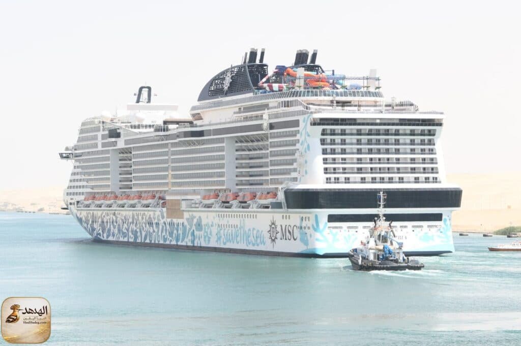 أكبر سفن الرحلات البحرية في العالم تختار العبور من قناة السويس