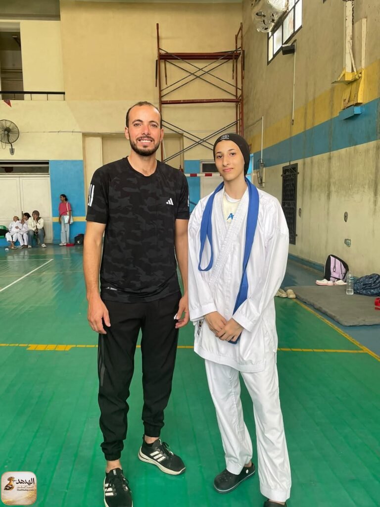 فاطمة عبد الله تصعد لتصفيات بطولة الجمهورية للمدارس في الكاراتيه